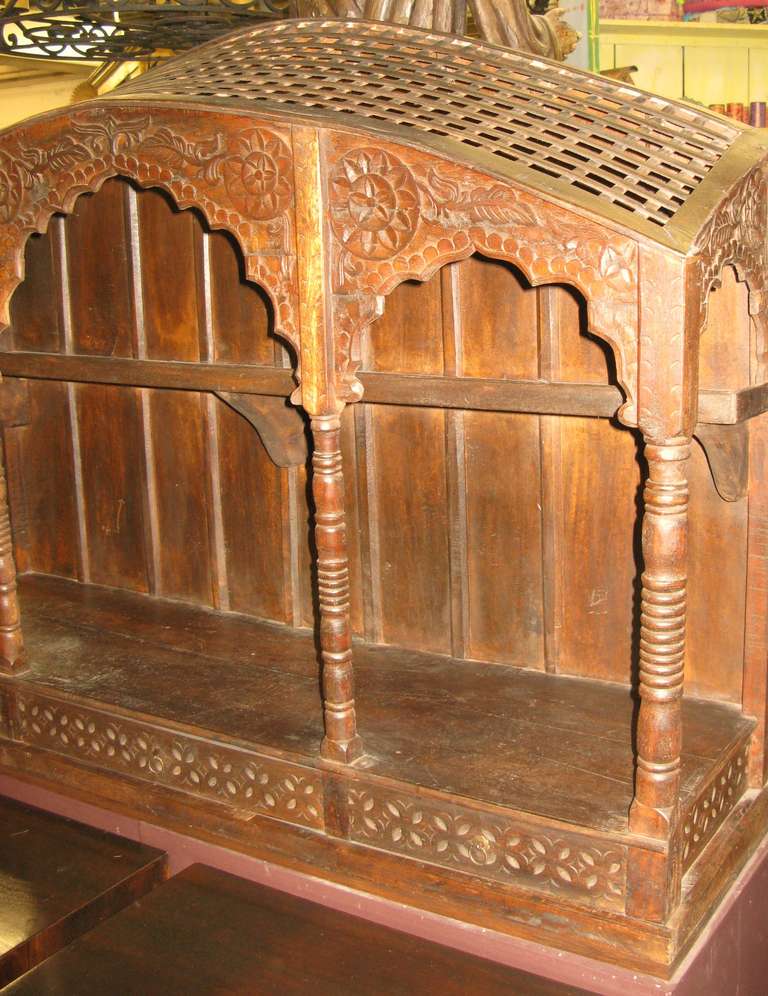 Hand Carved Wood anglo Indian Wall Shelve In Good Condition In West Palm Beach, FL