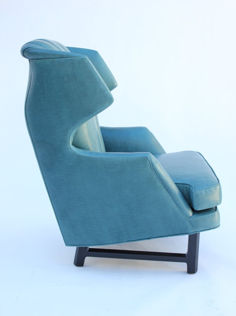 Janus Wing Chair by Edward Wormley for Dunbar In Excellent Condition For Sale In Los Angeles, CA