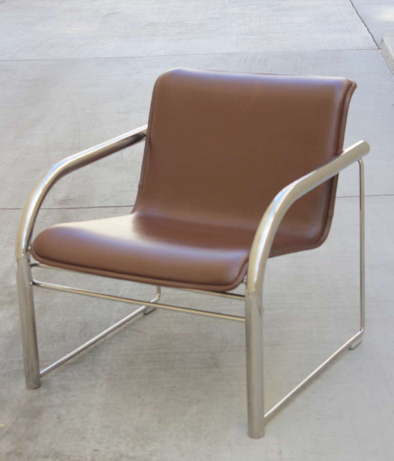 Canadian Pair of Richard Schultz Leather and Chrome RS48 Lounge Chairs For Sale