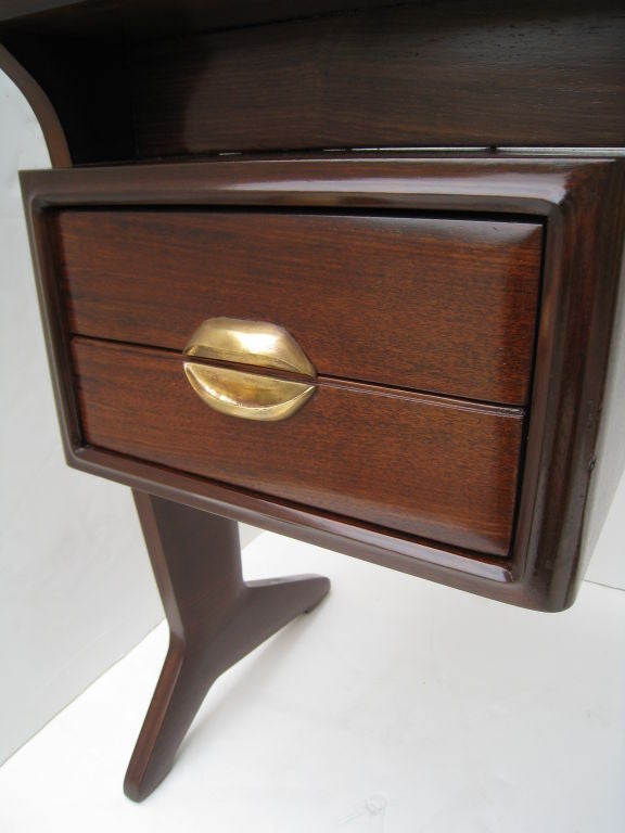 Dassi Writing Desk, in the style of Guglielmo Ulrich In Good Condition In Los Angeles, CA