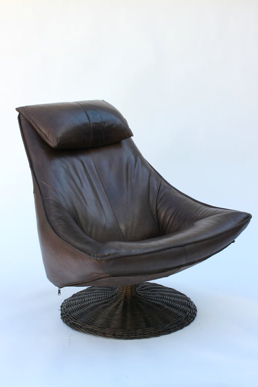 Late 20th Century Large Gerard van den Berg Swivel Leather Lounge Chair