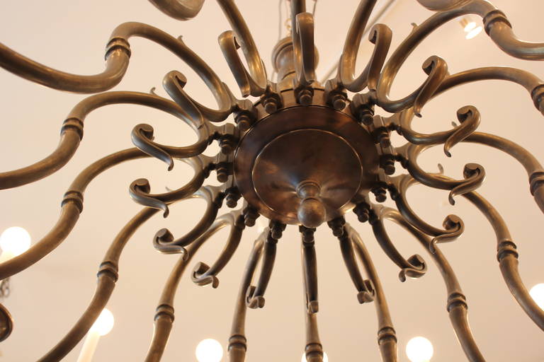Large Bronze Sixteen-Arm Chandelier In Excellent Condition In Los Angeles, CA