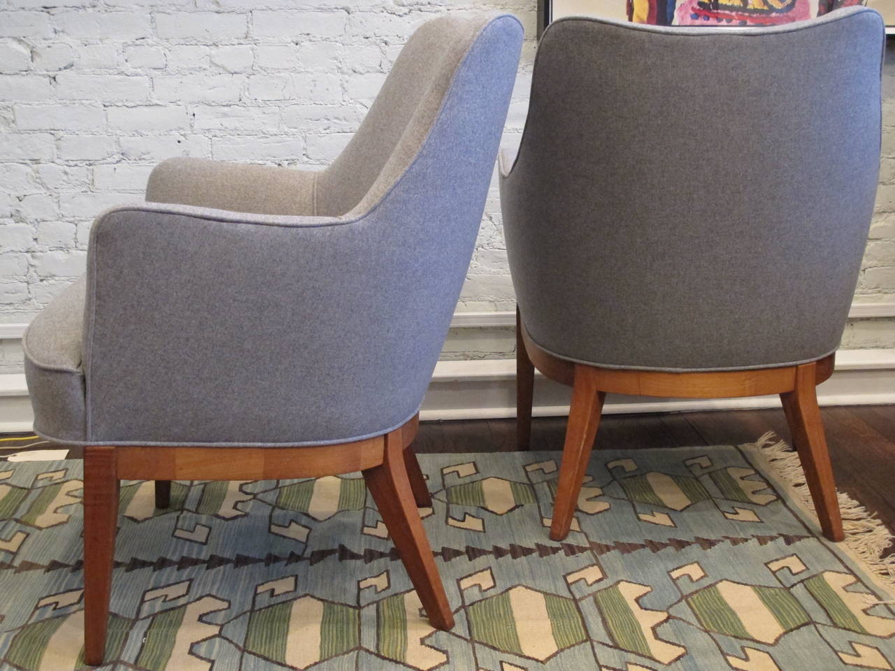 Pair of Danish Armchairs on Teak Bases In Excellent Condition In New York, NY