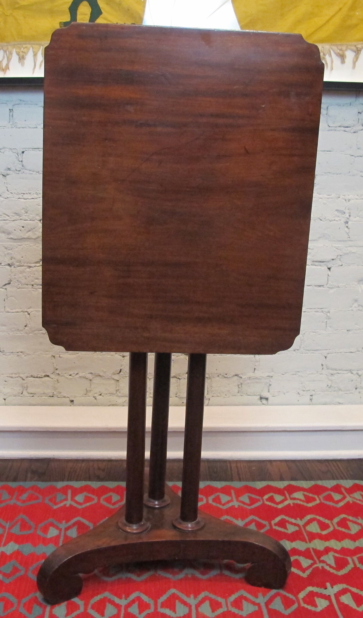 19th Century American Empire Style Tilt-Top End Table For Sale