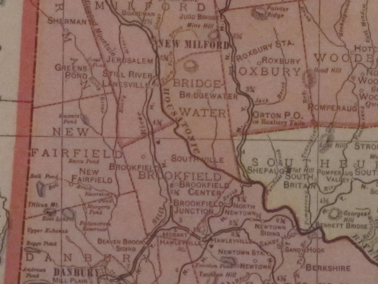 Antique Map of Connecticut For Sale 2