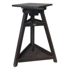 Sculptor's Stand