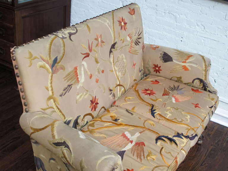 Jacobean Style Settee with Vintage Crewel Upholstery In Good Condition For Sale In New York, NY