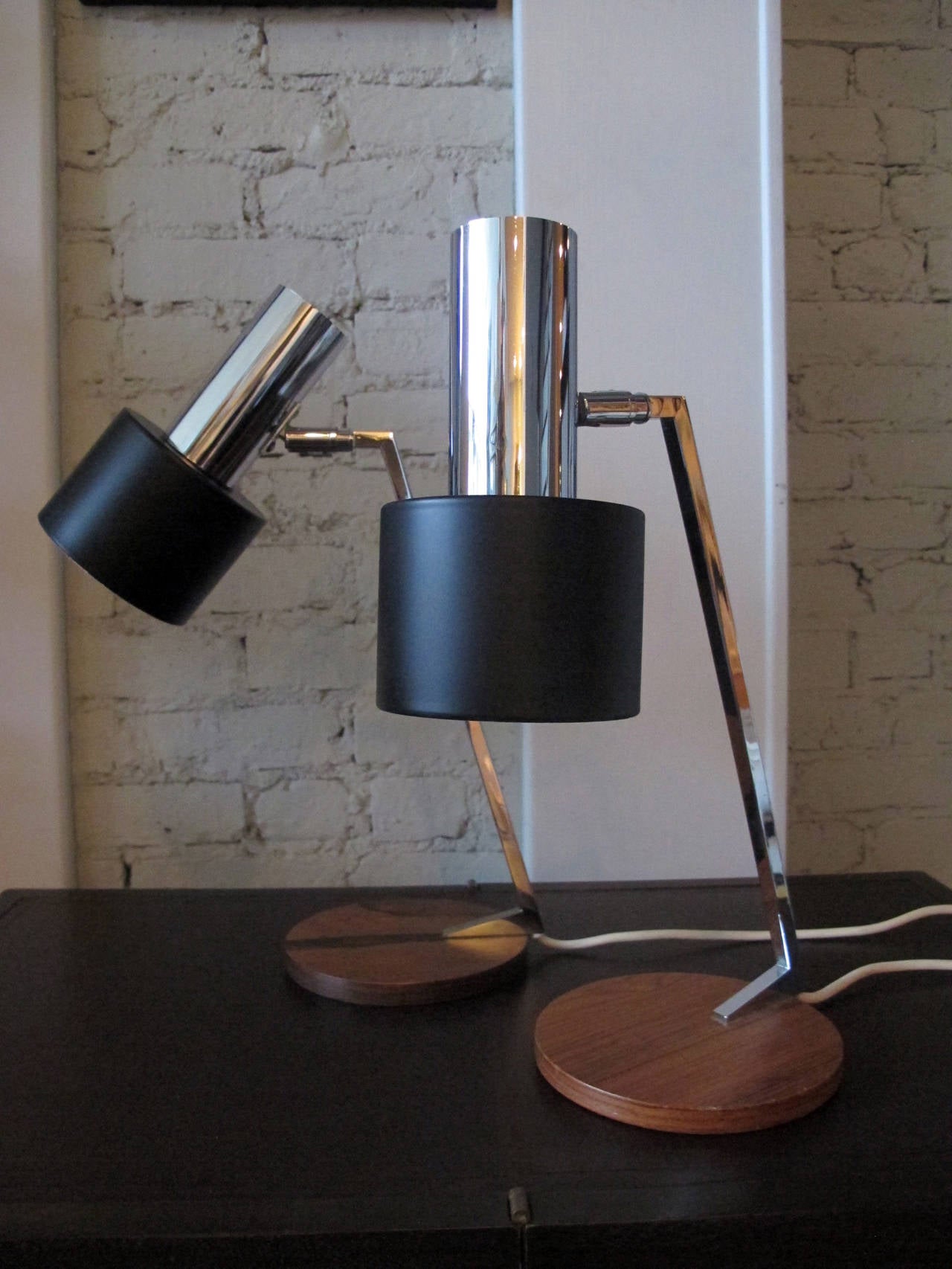 Mid-Century Modern Pair of Rosewood, Chrome and Black Steel Table Lamps