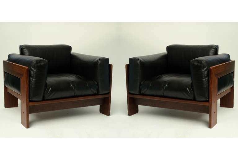 Pair of Bastiano Leather and Rosewood Chairs by Tobia Scarpa