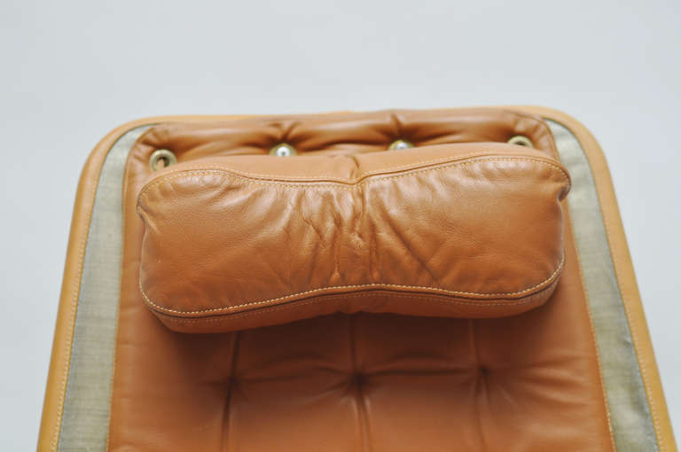 Mid-Century Modern Leather Swivel Chair by Bruno Mathsson