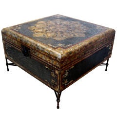 VERY LARGE LIDDED BOX-LIKE COFFEE TABLE