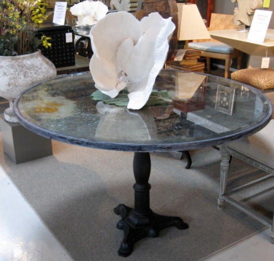 ROUND VARIEGATED MIRRORED DINING / CENTER TABLE 4