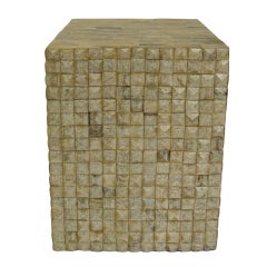 BONE END / SIDE TABLE