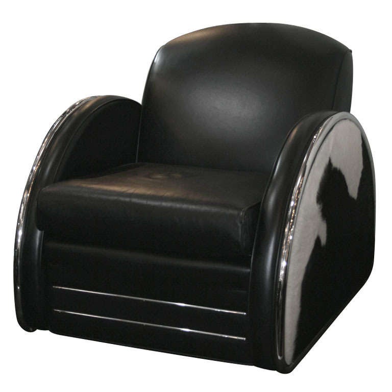 Streamline Art Deco Lounge Chair in the Manner of Donald Deskey at 1stDibs