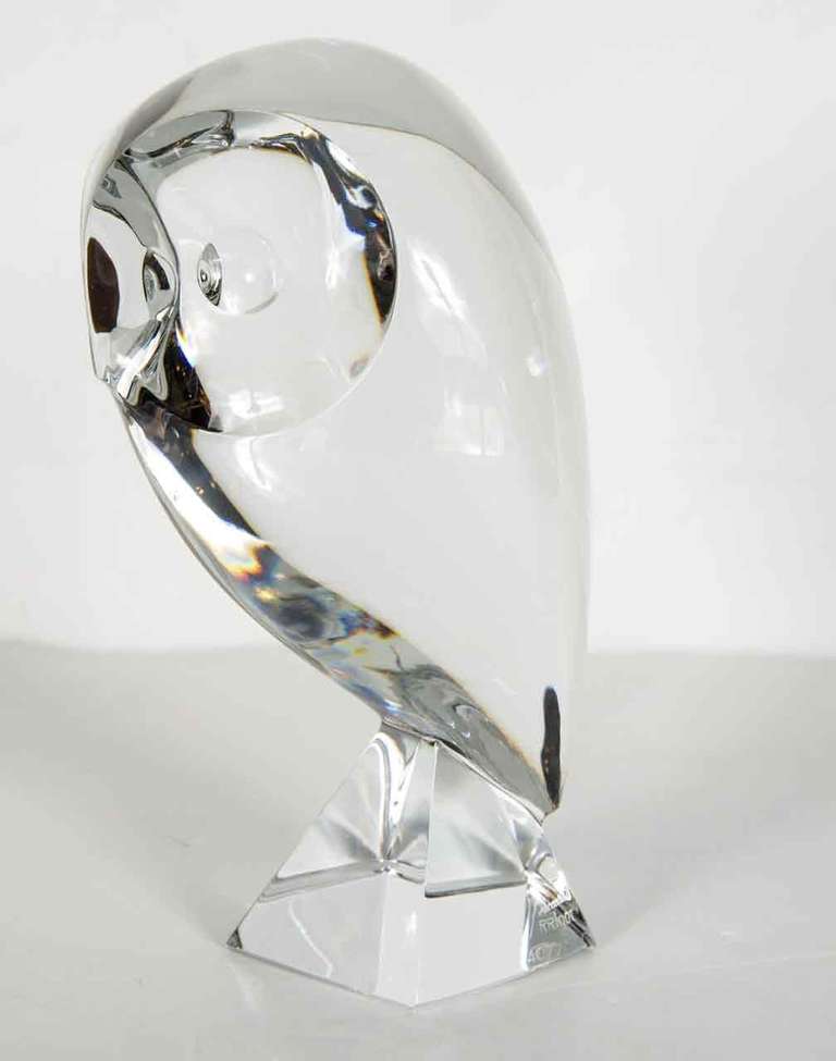 French Modernist Baccarat Limited Edition Owl designed by Robert Rigot