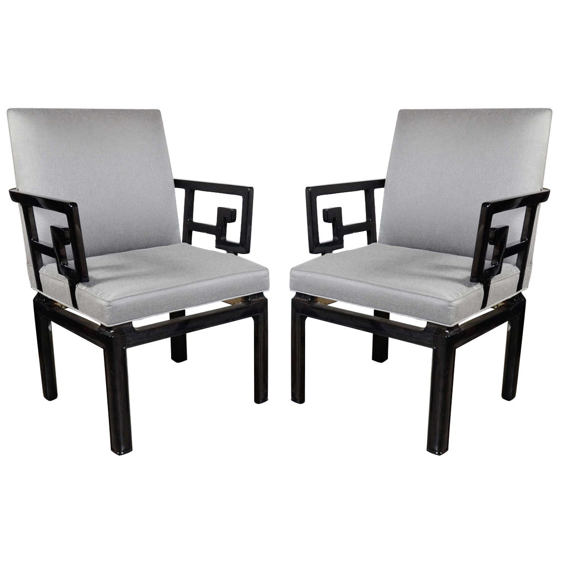 Paire de chaises d'appoint Baker en laque noire de style mi-siècle moderne