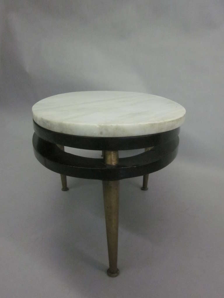 Milieu du XXe siècle Table de cocktail ovale en porte-à-faux française en vente