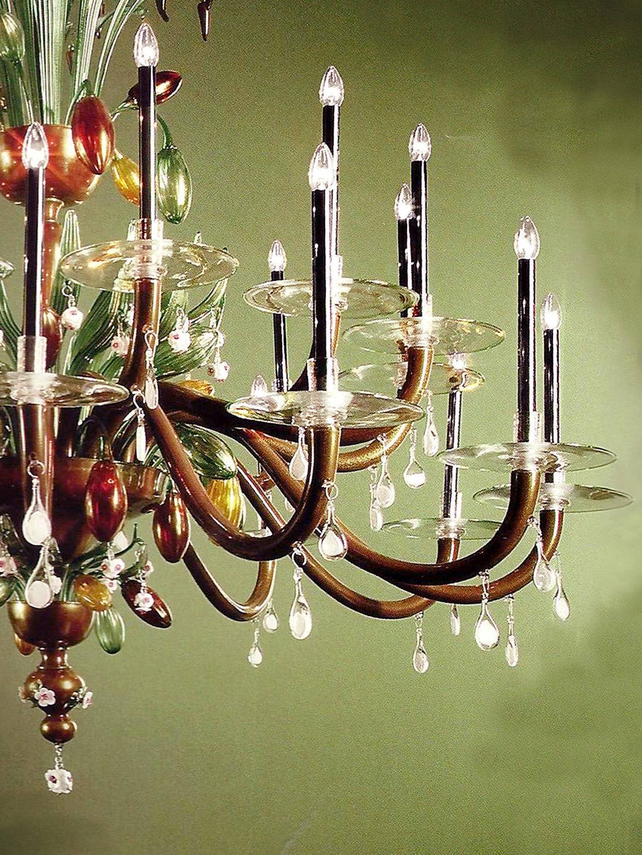 Very Large Multi-Color Hand Blown Murano / Venetian Glass Chandelier In Excellent Condition For Sale In New York, NY