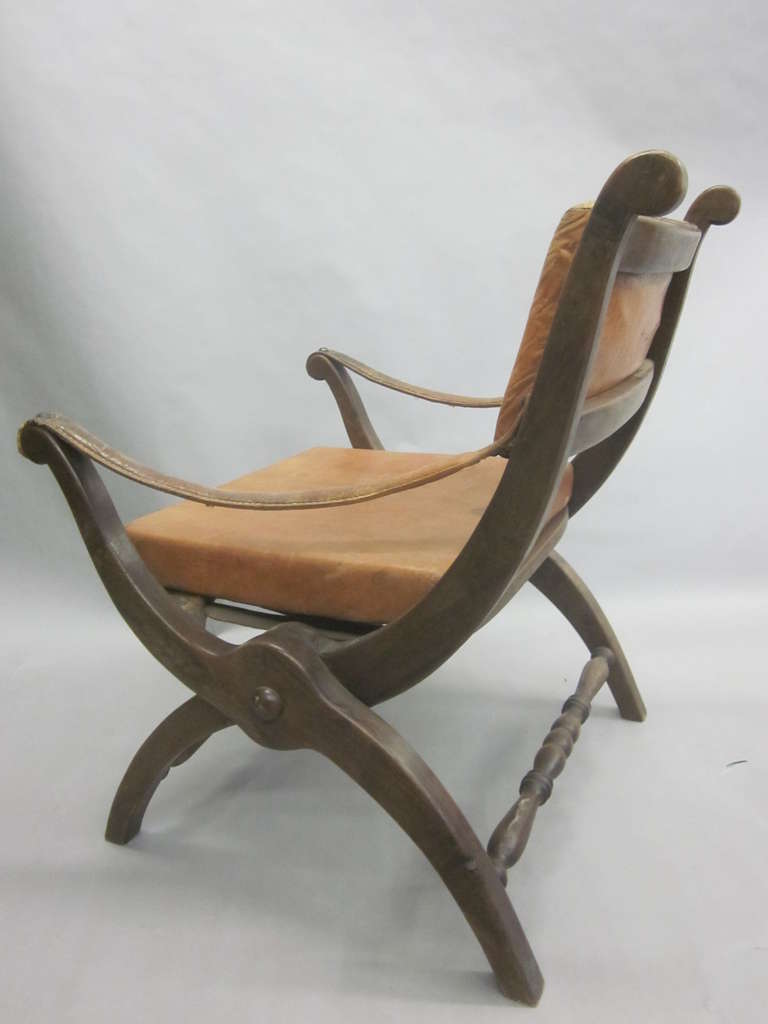 Pair of Italian Mid-Century Modern Neoclassical Leather Armchairs/ Lounge Chairs For Sale 3