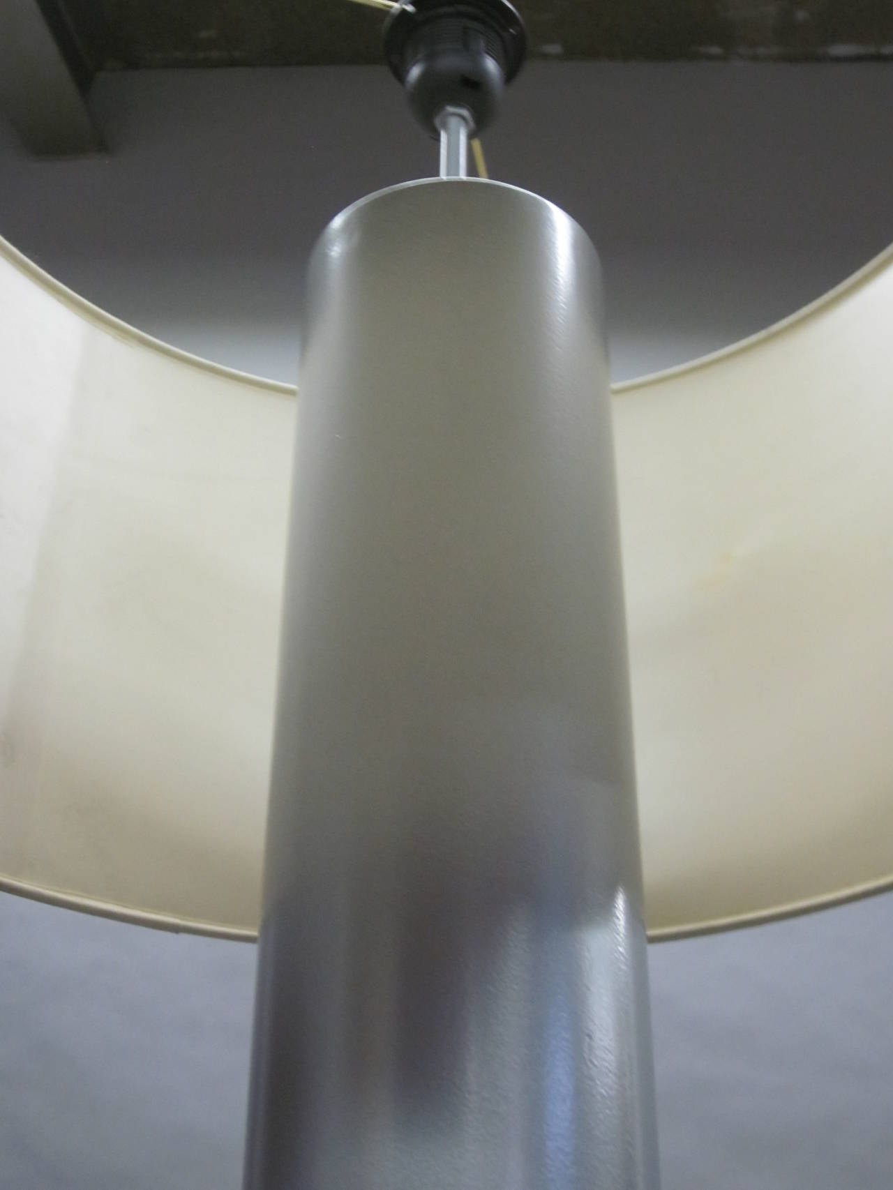 Metal Pair of French Mid-Century Modern Enameled Steel Floor Lamps, 1970 For Sale