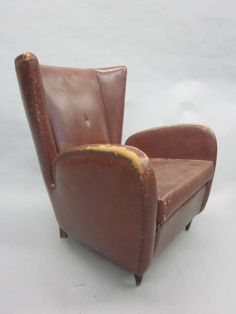 Pair of Italian Mid-Century Modern Wingback Lounge Chairs Attr. to Paolo Buffa In Fair Condition In New York, NY