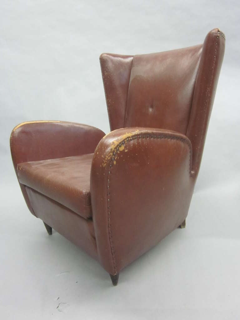 Mid-20th Century Pair of Italian Mid-Century Modern Wingback Lounge Chairs Attr. to Paolo Buffa