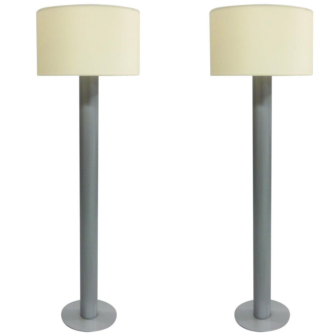 Pair of French Mid-Century Modern Enameled Steel Floor Lamps, 1970 For Sale
