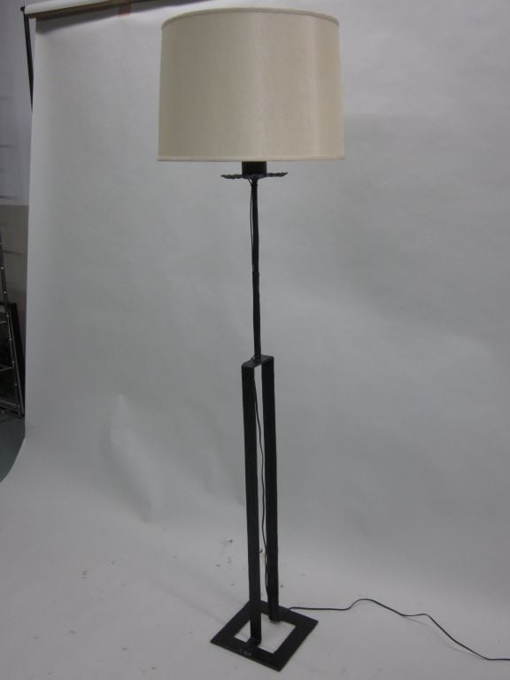 Mid-Century Modern Pair of French Modern / Minimalist Wrought Iron Floor Lamps, Jean-Michel Frank For Sale