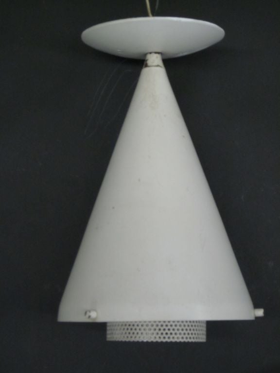 Francese Coppia di lampadari da soffitto francesi del 1950 in stile Mategot in vendita