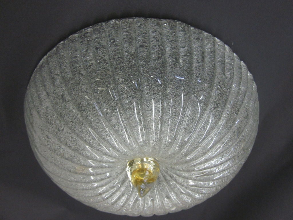 italien Luminaire encastré en verre de Murano attribué à Barovier en vente