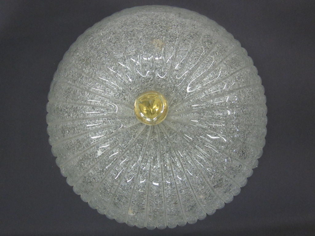 Luminaire encastré en verre de Murano attribué à Barovier Excellent état - En vente à New York, NY