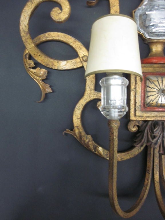 Large French Modern Neoclassical Gilt Iron & Crystal Wall Sconce, Maison Baguès For Sale 4