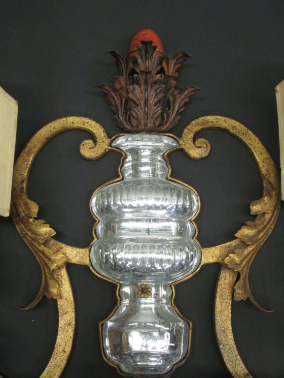 Large French Modern Neoclassical Gilt Iron & Crystal Wall Sconce, Maison Baguès For Sale 1