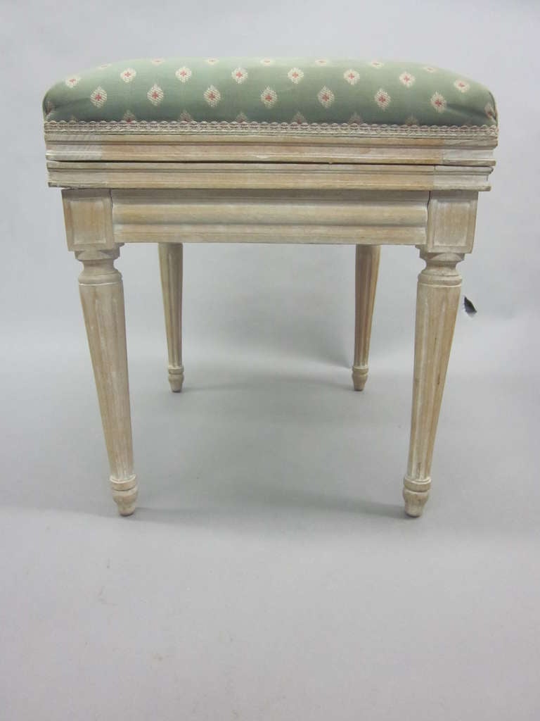 Pair of French Midcentury Louis XVI Style Cerused Oak Benches /Stools In Good Condition For Sale In New York, NY