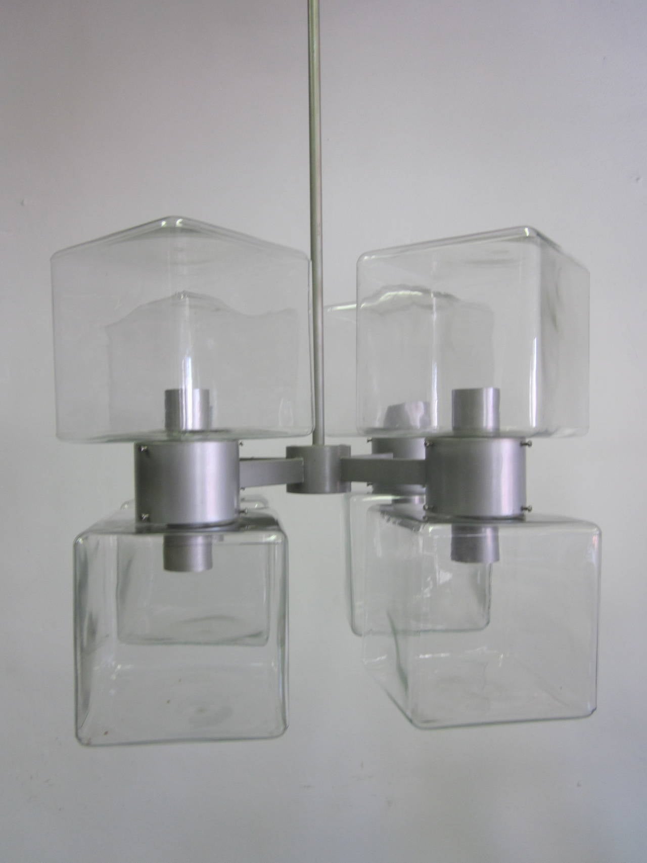 Italian Minimalist Mid-Century Modern Clear. Murano Glass Chandelier, 1960 - 70 For Sale 1