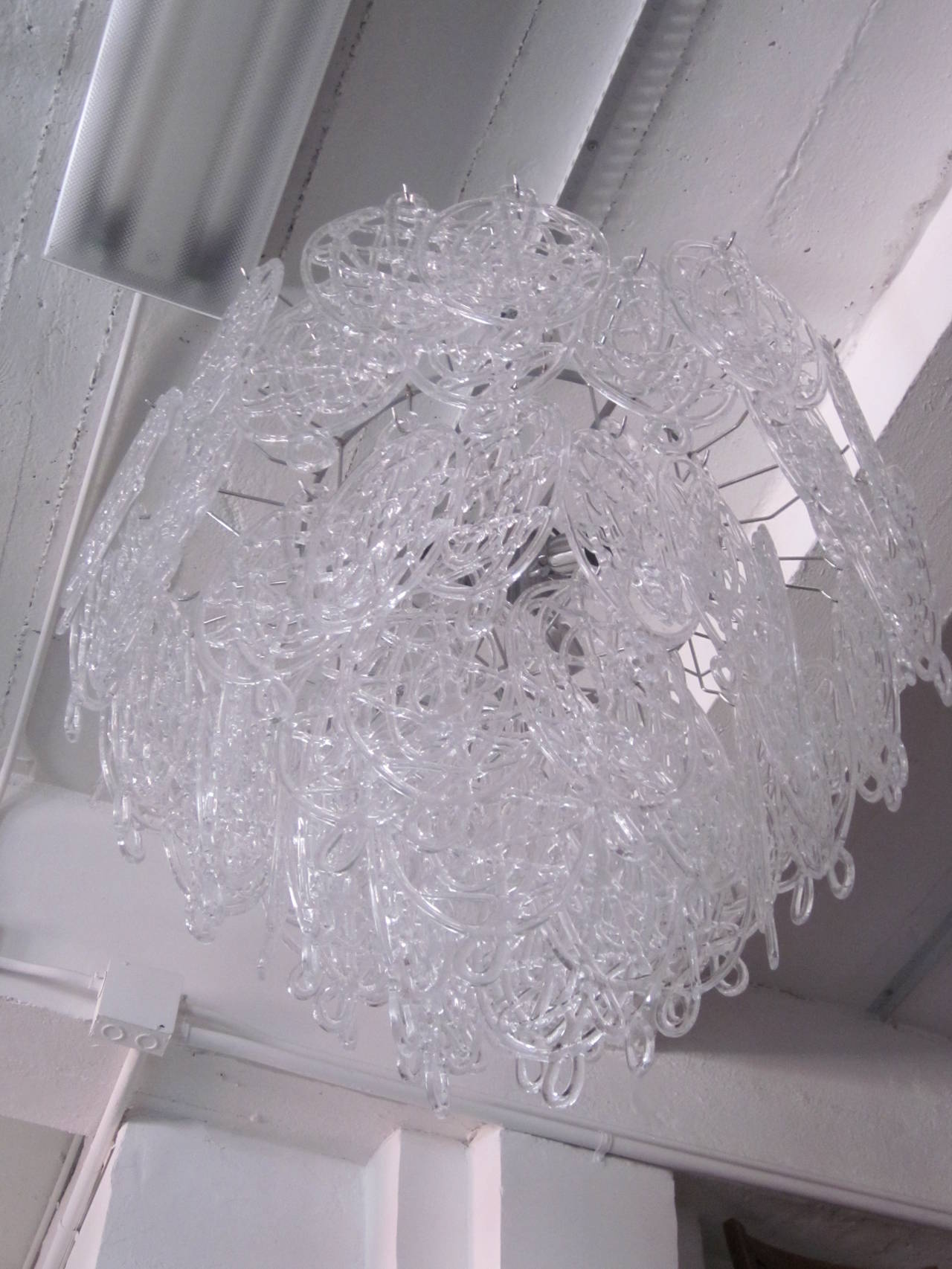 Italian late 20th C. Clear Murano Glass Chandelier Attributed to Mazzega In Excellent Condition In New York, NY
