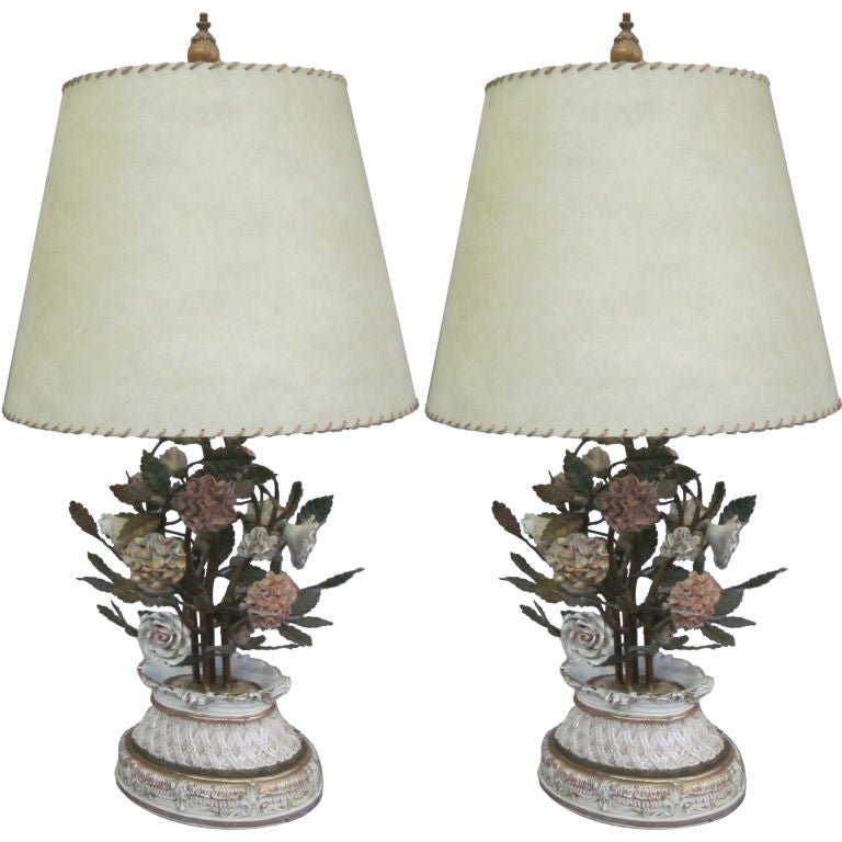 Pair of Italian Capodimonte Table Lamps For Sale at 1stdibs