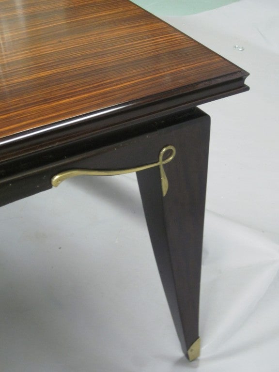 20th Century French Macassar Ebony Dining Table and 2 Leaves, by Dominique, Paris, circa 1925 For Sale