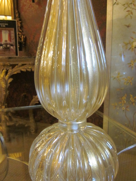 Mid-Century Modern Paire de grandes lampes de bureau en verre de Murano/Venise soufflé à la main, Barovier & Toso en vente