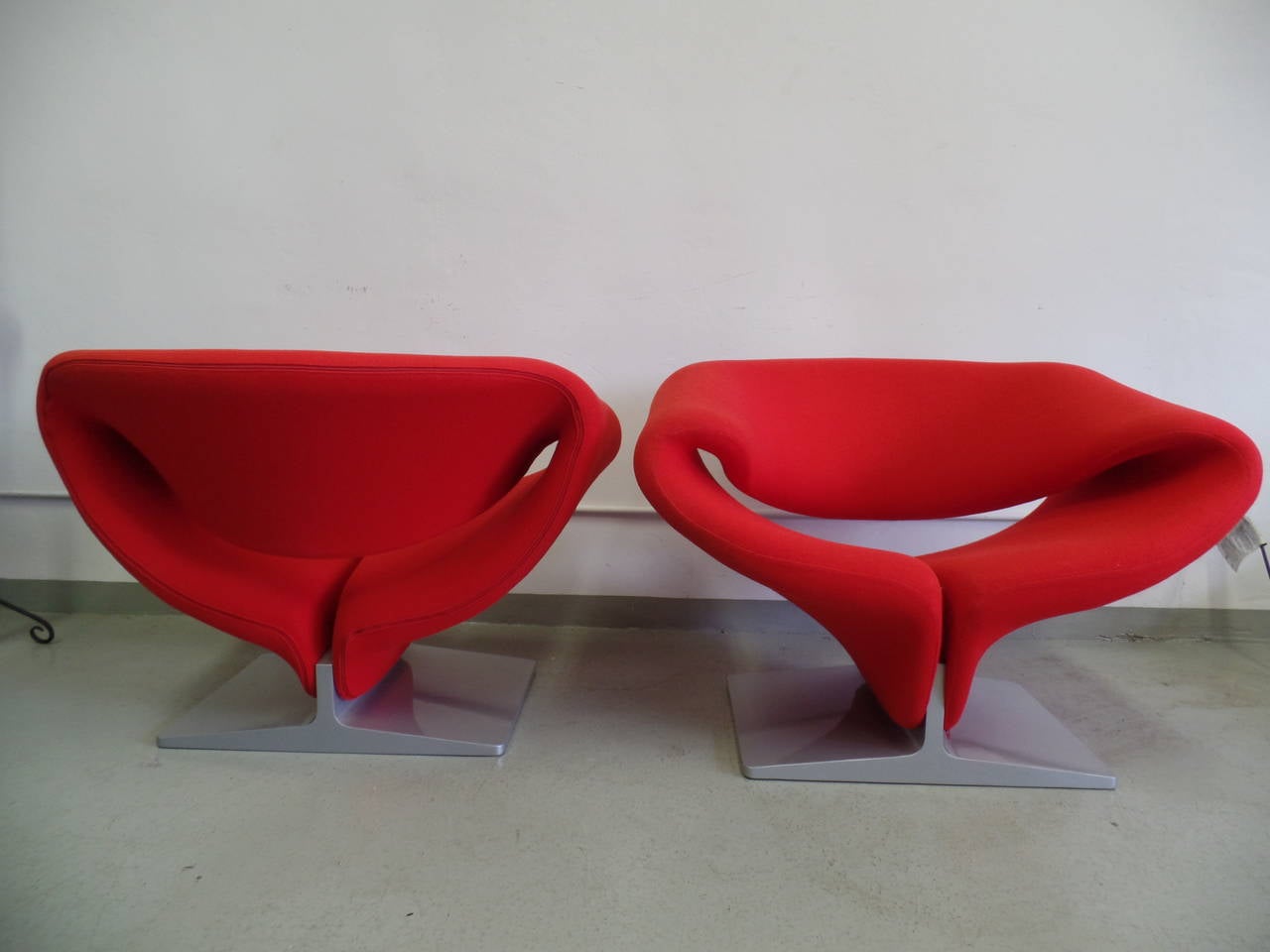 Pair of French Ribbon Chairs by Pierre Paulin for Artifort 4