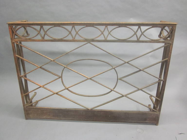 French Modern Neoclassical Console in Hand-Hammered Iron In Good Condition For Sale In New York, NY