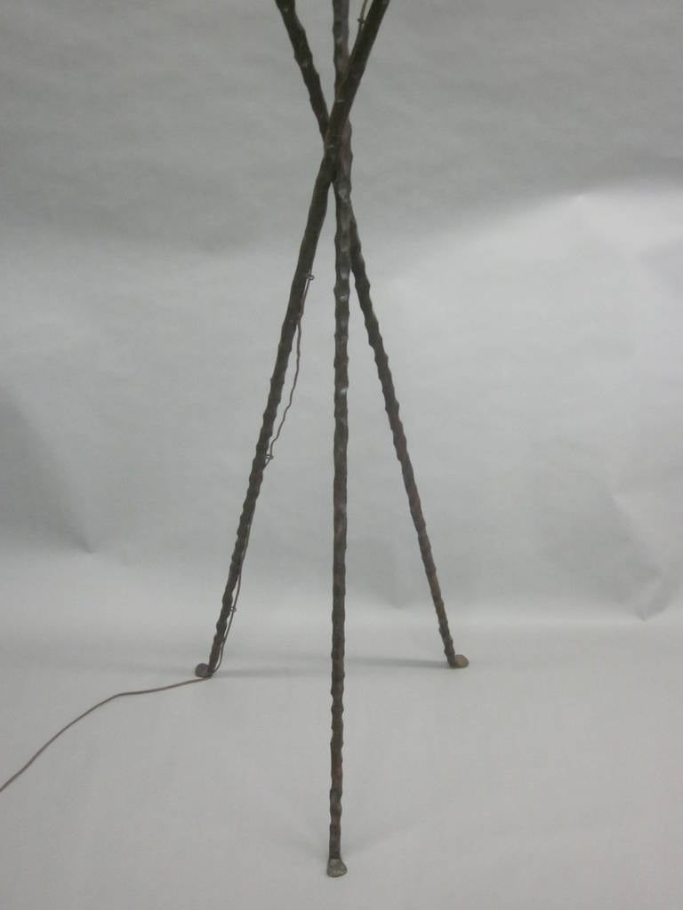 Rare lampadaire ou sculpture française « Les nouveaux barbares » de Garouste & Bonetti, 1980 Bon état - En vente à New York, NY