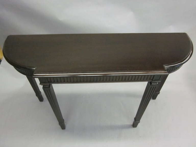 Mid-20th Century Italian Modern Neoclassical Console Table in the Manner of Paolo Buffa For Sale