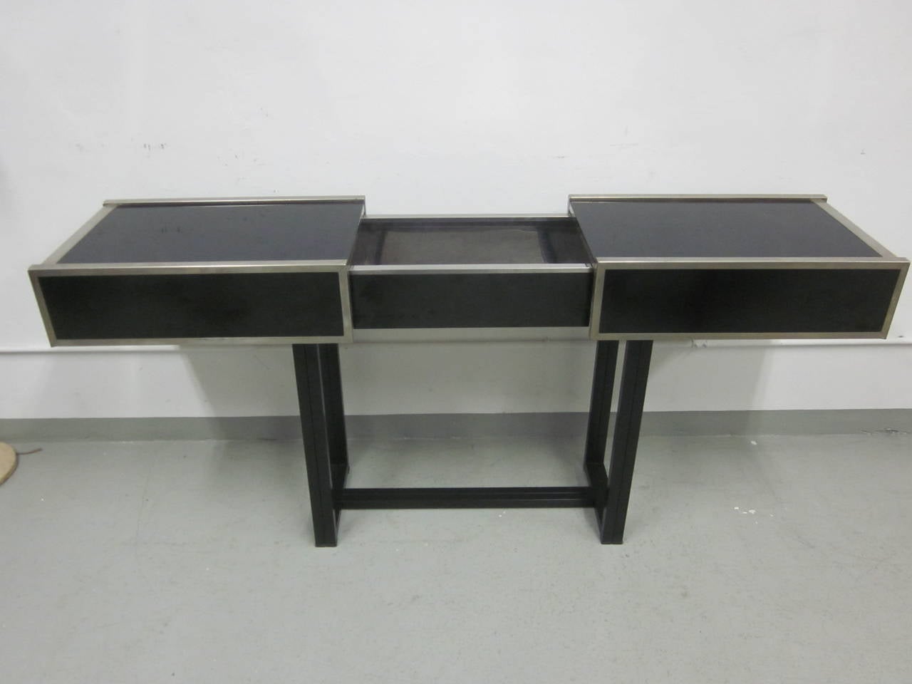 Steel Italian Mid-Century Modern Expandable Console / Bar Attributed to Willy Rizzo