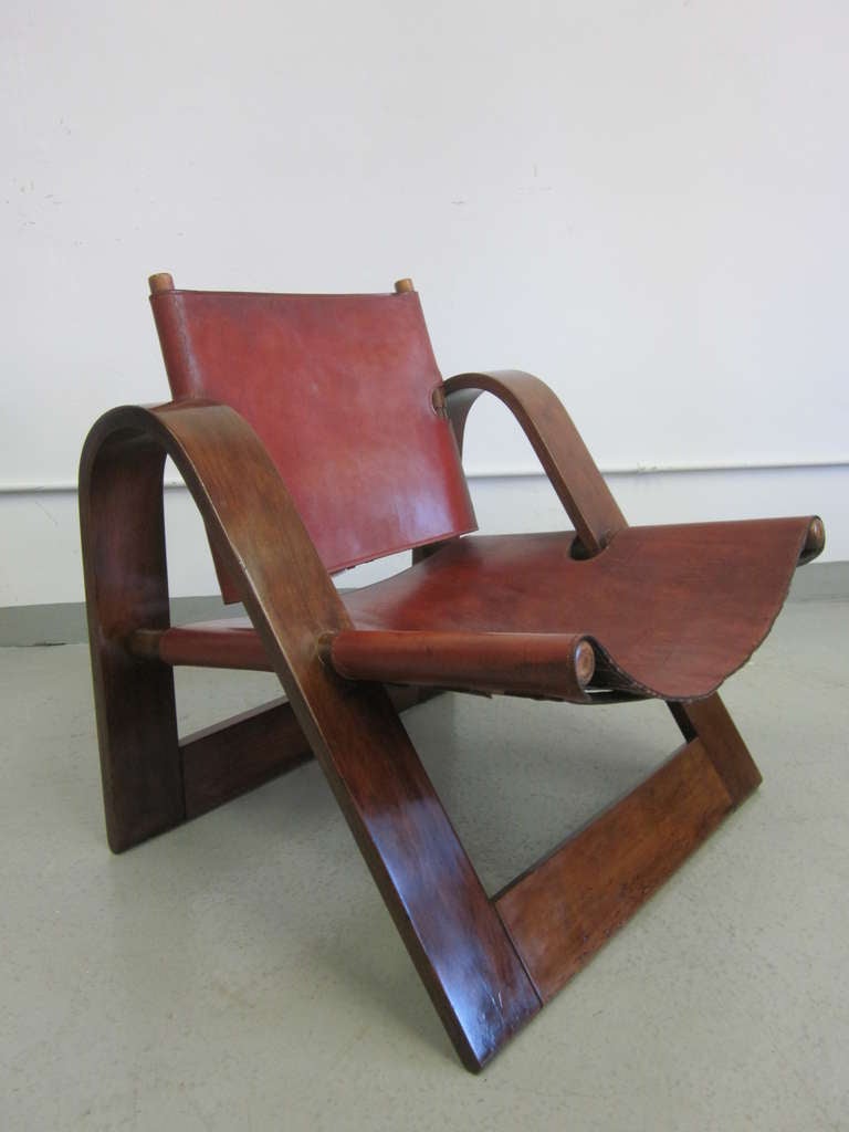 Danish Mid-Century Modern Leather Strap Chair Attributed to Borge Mogensen In Good Condition For Sale In New York, NY