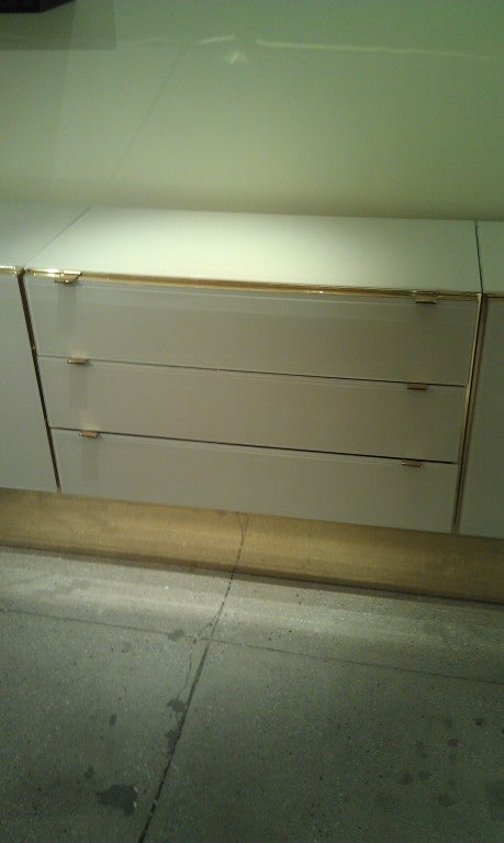 Ello reverse painted glass cabinet In Good Condition For Sale In New York, NY