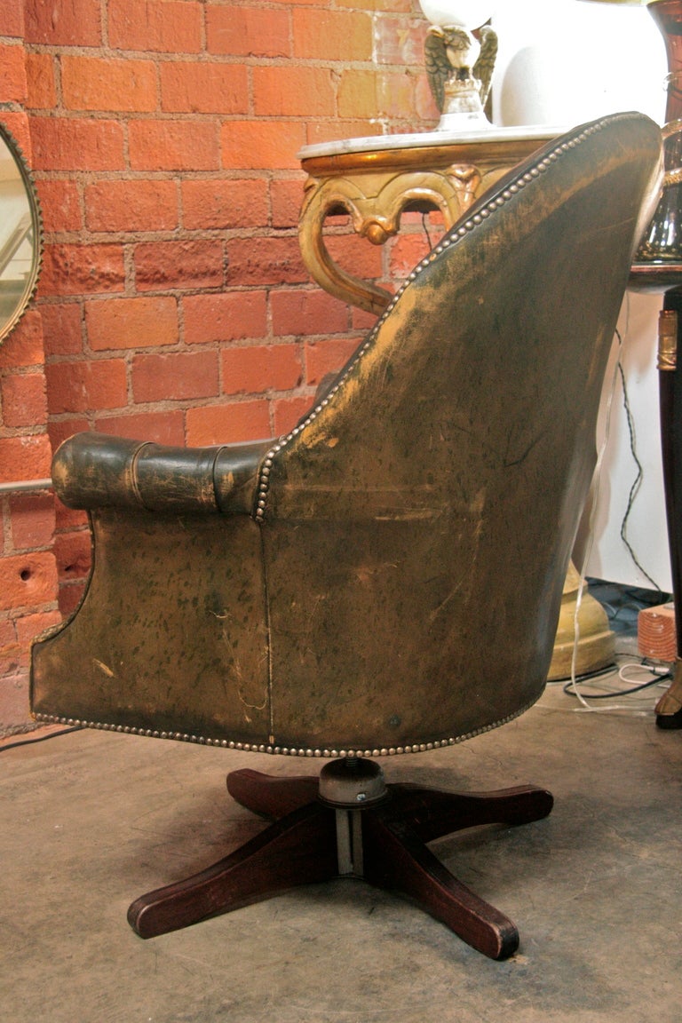 20th Century Italian 20's Chesterfield Style Swivel Leather Chair