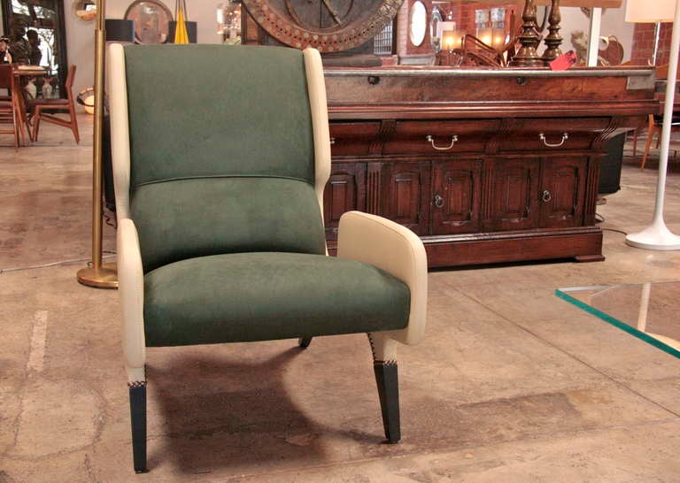 Mid-20th Century Pair of Gio Ponti Cut-Out Armchairs 1964