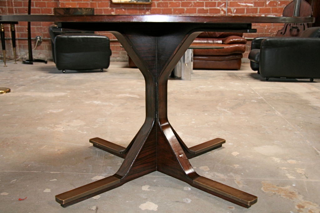 Gianfranco Frattini Dining Table In Good Condition For Sale In Los Angeles, CA