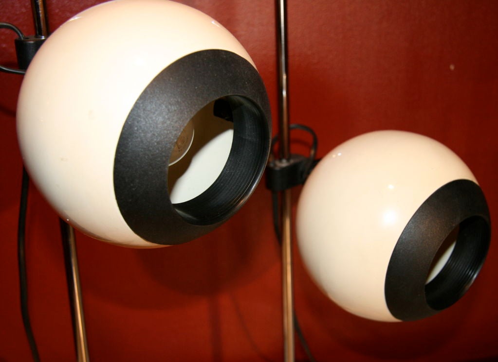 Pair of German 70s Eyeball Lamps 3